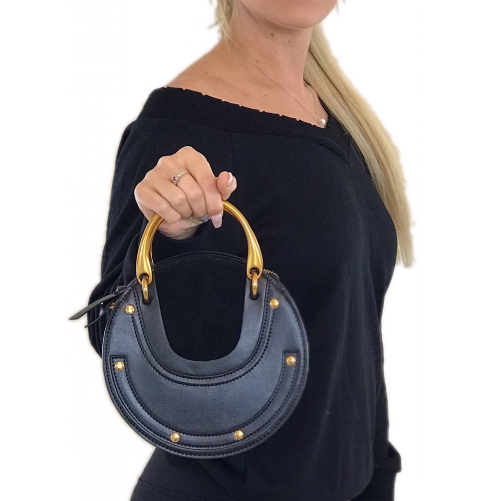 Round Handbag - Picture 15 of 15